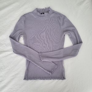 Lavender pastel purple lilac colored ribbed longsleeve top with lettuce hem size